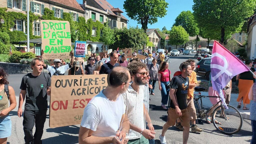 Droit d'asile en danger